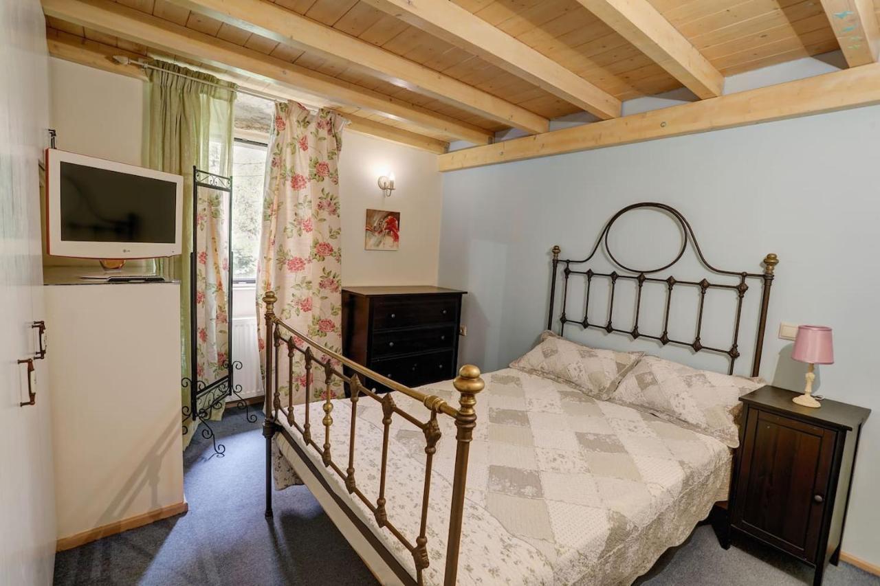 Luminous 2Bd Stone Apt In The Alleys Of Corfu Town Ngoại thất bức ảnh